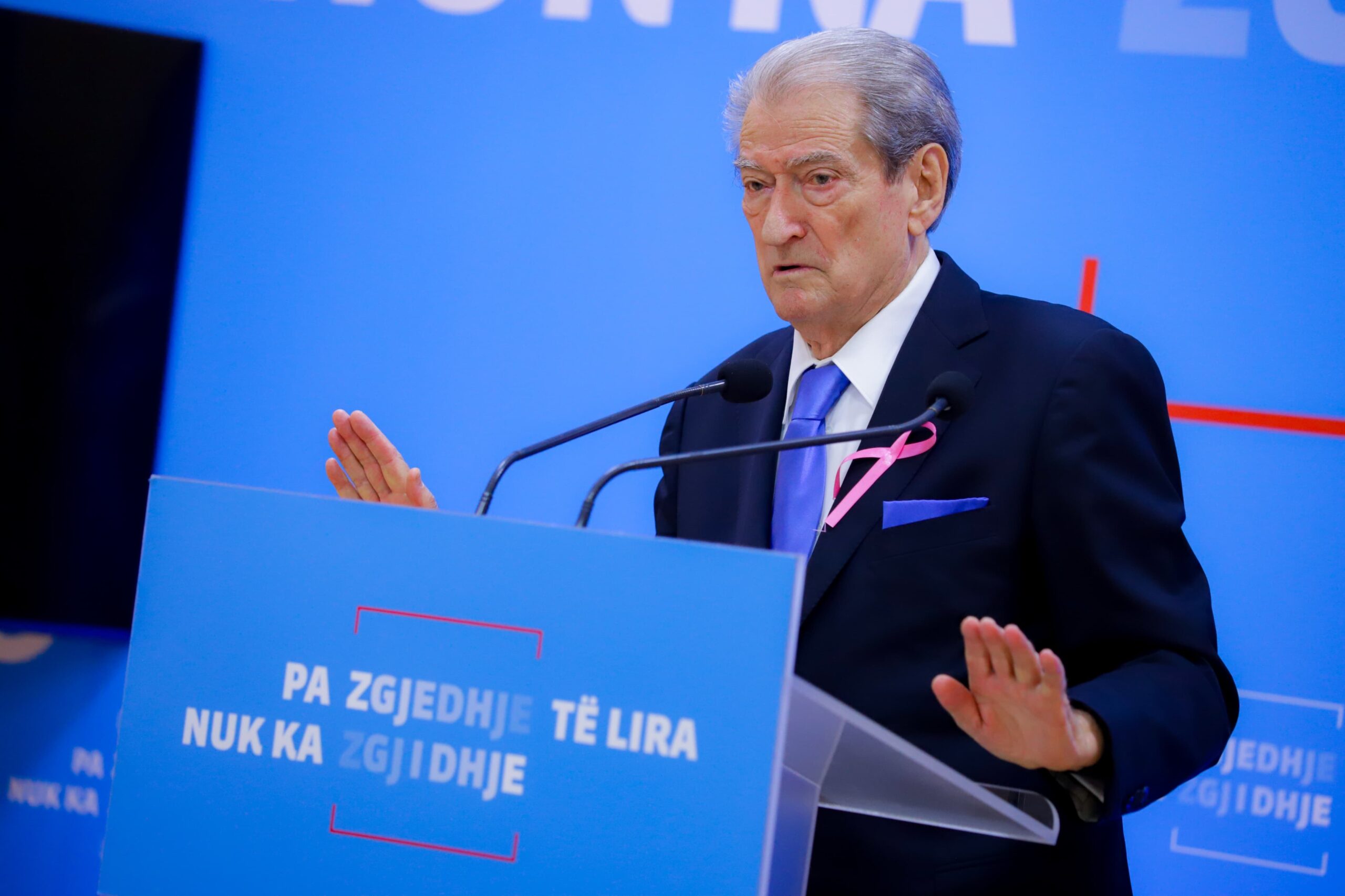 “Janë vjedhur 10 miliardë euro nga 12 miliardë që ishin fondet e ministrisë”