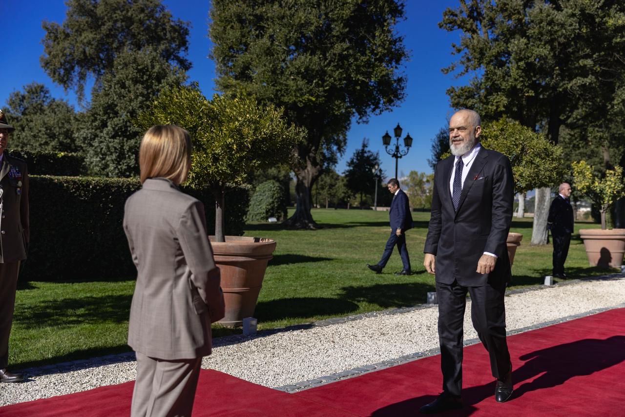 Rama takohet me kryeministren Meloni para mbledhjes së dy qeverive