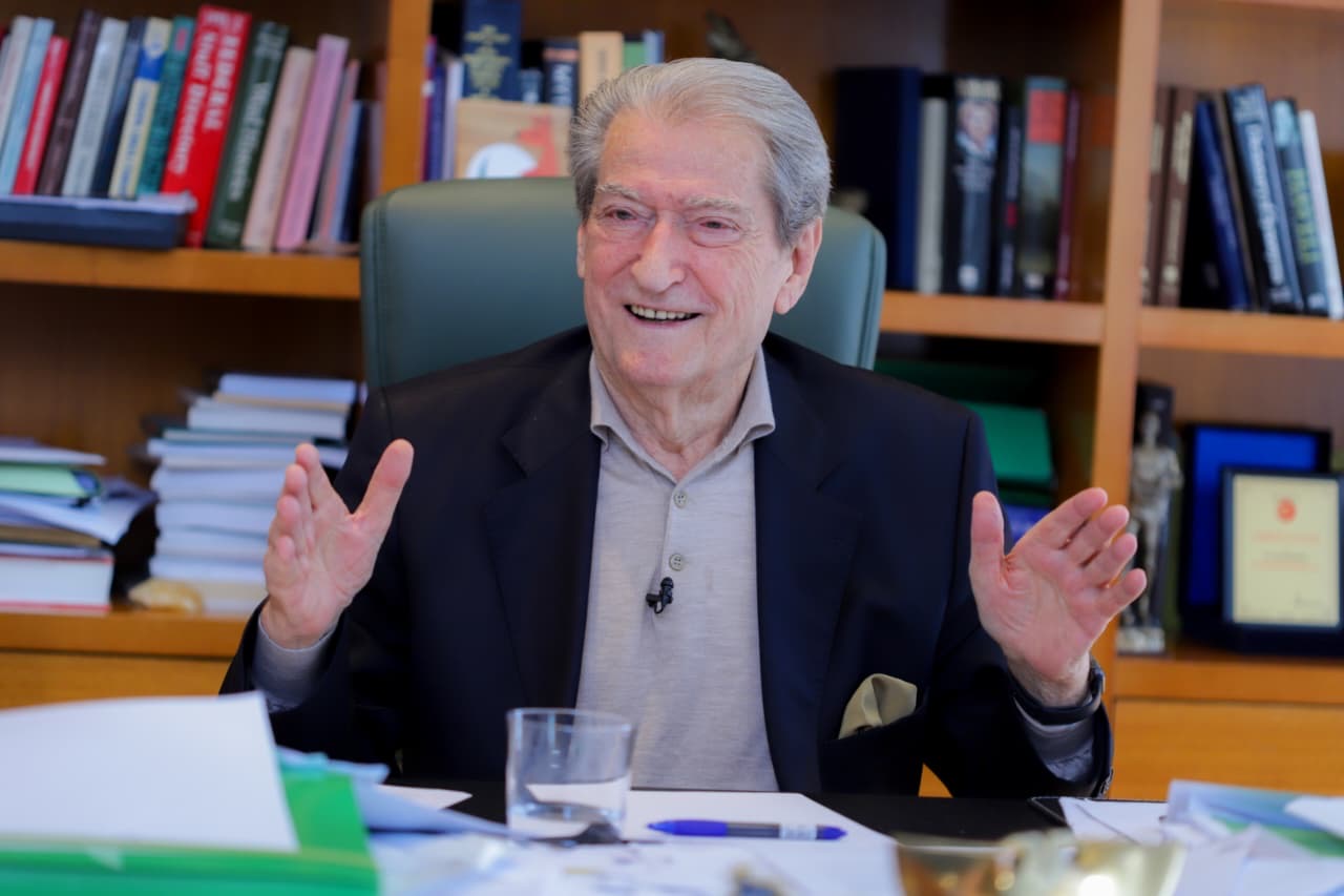 Berisha: “Në kushte autoritarizmi, largimi nga drejtimi bëhet vetëm me votën e demokratëve”