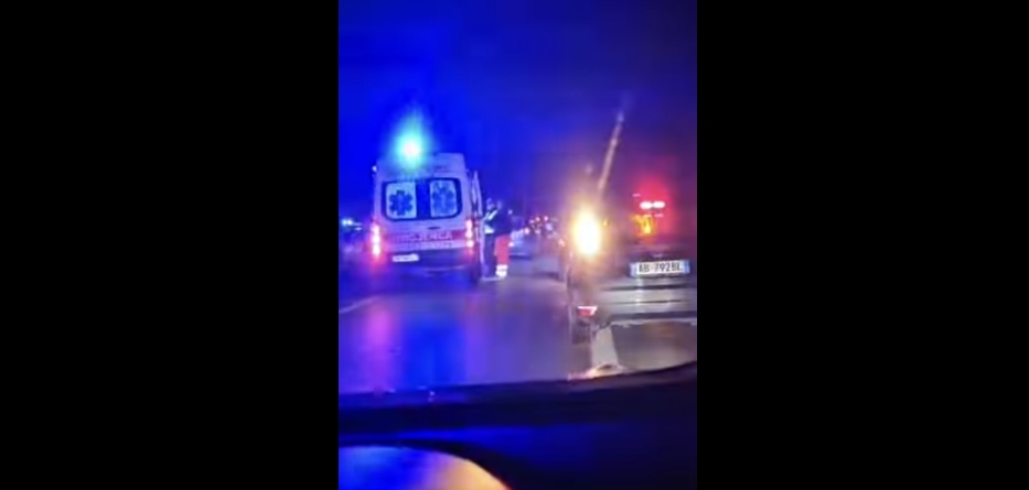 Përplasje masive makinash në daljen drejt Tiranës në tynelin e Qafë Krrabës