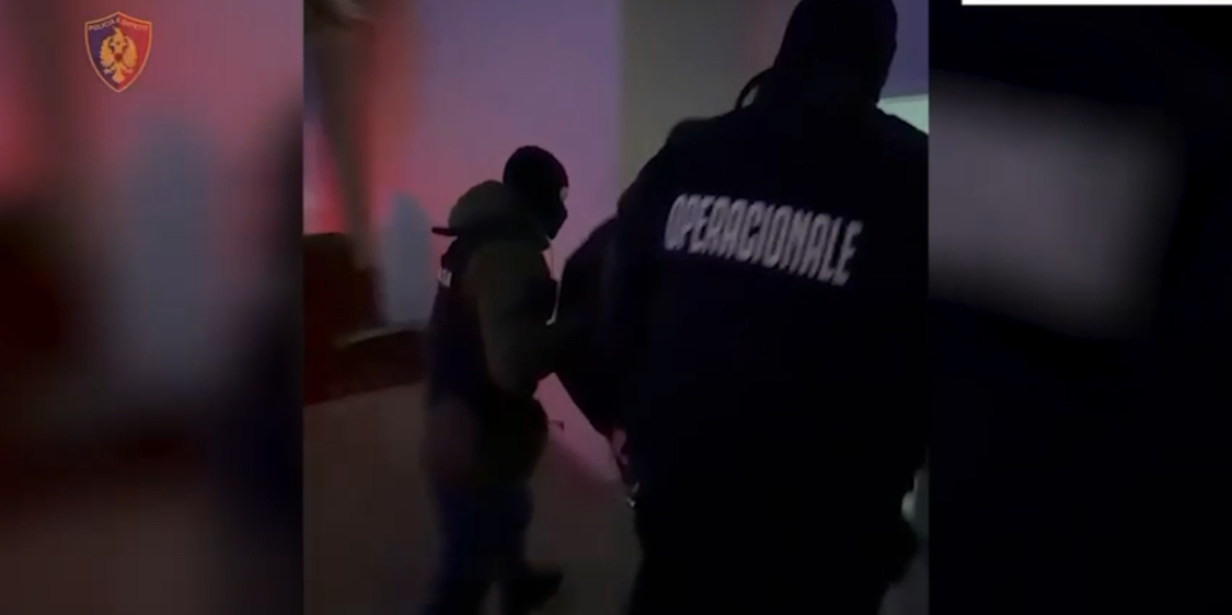 TIRANË/ 5 të rinj rrëmbyen dhe torturuan një person për 5000 euro