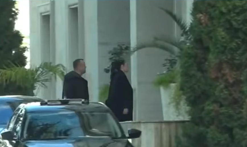 Belinda Balluku, prej 4 orësh në Kryeministri