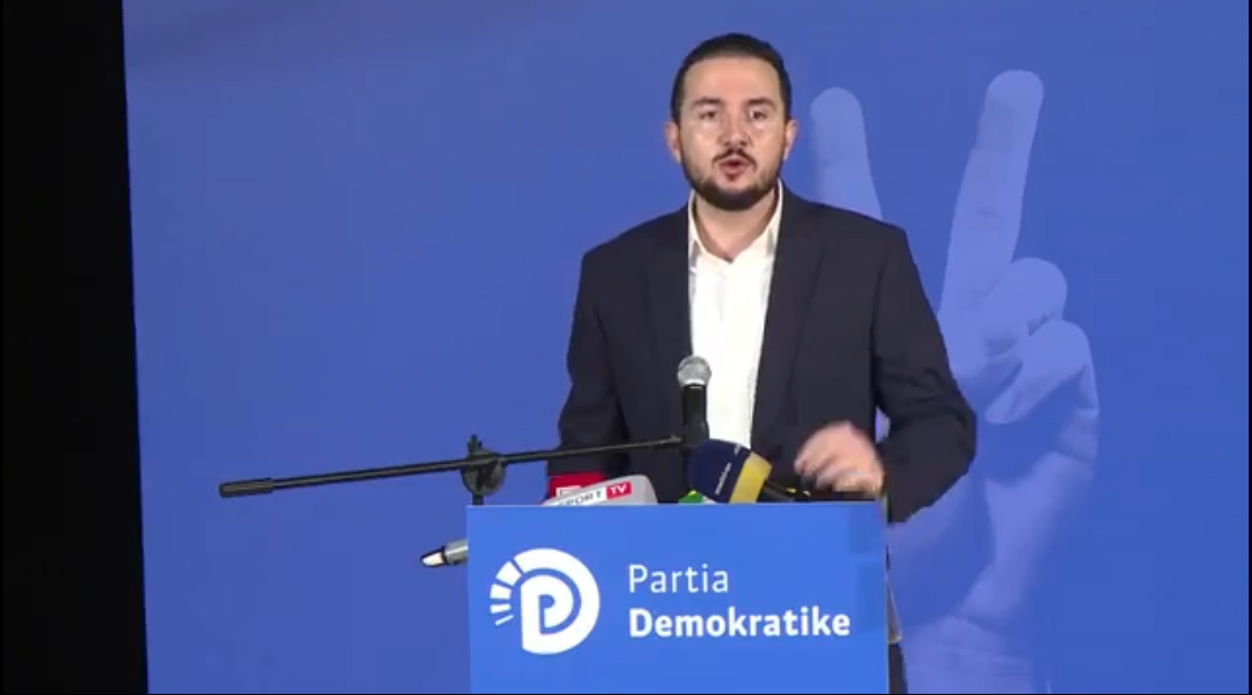 Salianji mbledh demokratë në Durrës: Synimi, zgjimi i PD