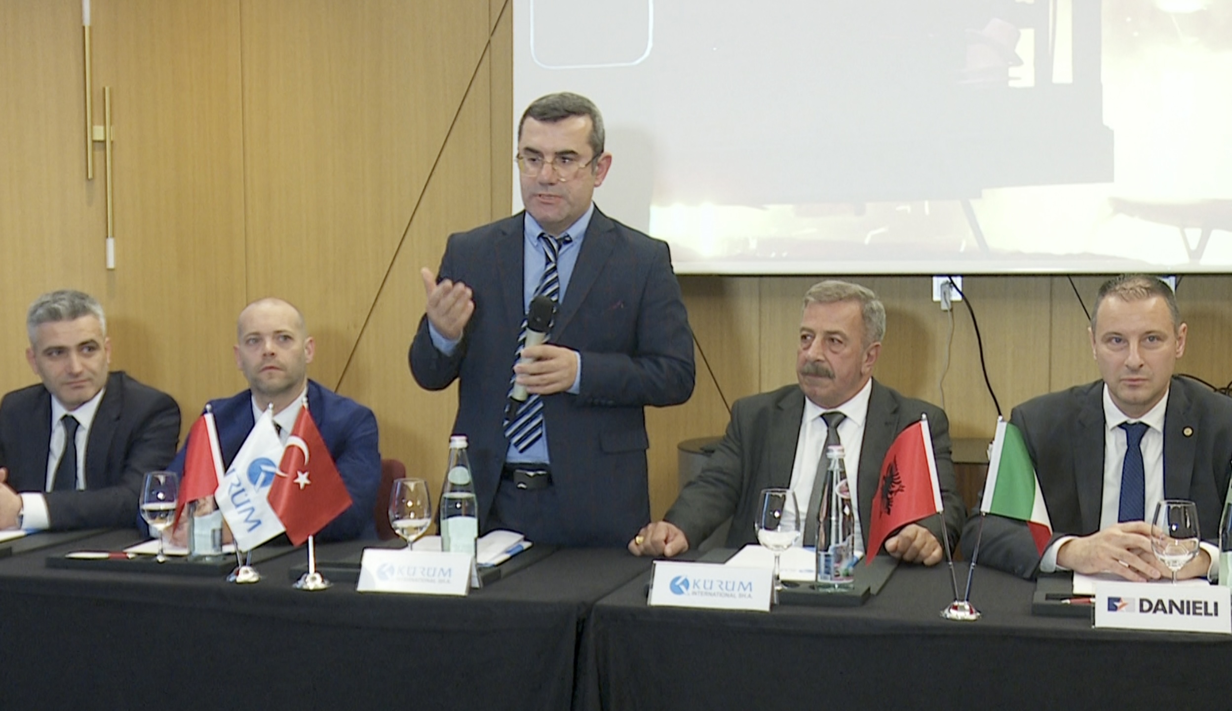 Kurum investon 150 milionë euro për prodhim çeliku të gjelbër