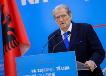 “Sot është dita e guximit qytetar”, Berisha mesazh para protestës