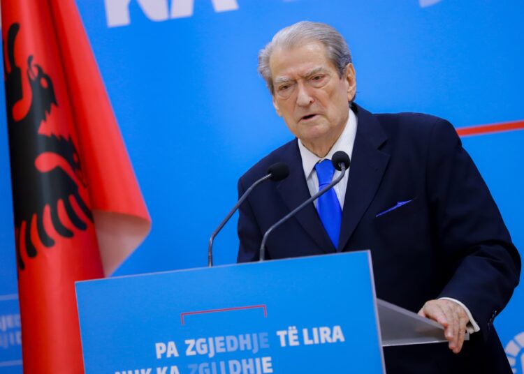 “Sot është dita e guximit qytetar”, Berisha mesazh para protestës në orën 17.00