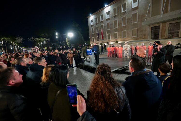 Berisha thirrje për protestë më 24 janar: Të bashkohemi për përmbysjen e narko-diktaturës