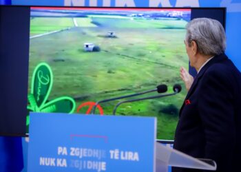 Berisha publikon pamjet e parkut fantazmë teknologjik, Durana. Si u refuzua gjigandi amerikan