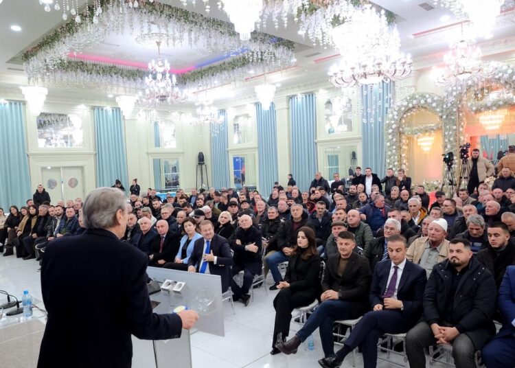 Berisha në Lezhë, ftesë qytetarëve për protestën e 24 janarit në Tiranë