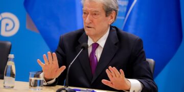 Berisha: Rama nuk e heq Lubinë sepse në dosjen e saj, në tre rreshta, dy janë për Edi Ramën