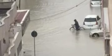 VIDEO/ Durrësi përmbytet nga uji në vetën pak orë shi