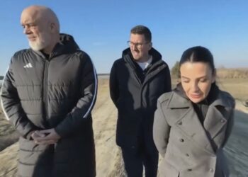 Miliona euro për argjinaturat e Semanit, përmbytjet shfaqin korrupsionin në investime