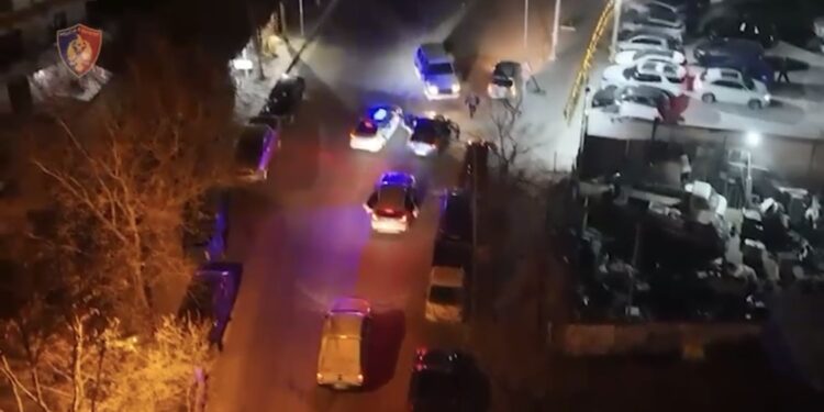 Operacioni “Anëtarët”, goditet grupi kriminal i shitjes së armëve në Tiranë