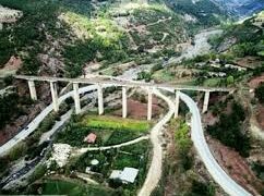 Zgjedh urën e Bushtricës për tu hedhur. Ishte 57 vjeç