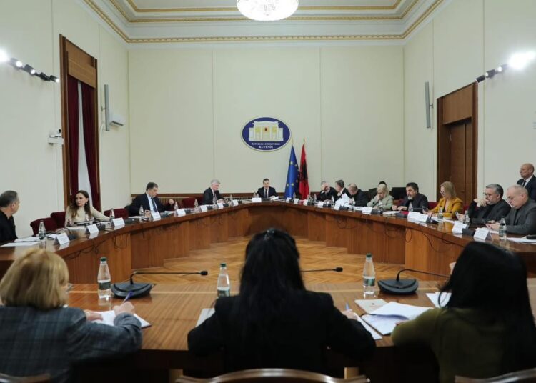 PS tërhiqet përkohsisht nga ‘shkarkimi’ i PD si bashkëkryetar të reformës territoriale