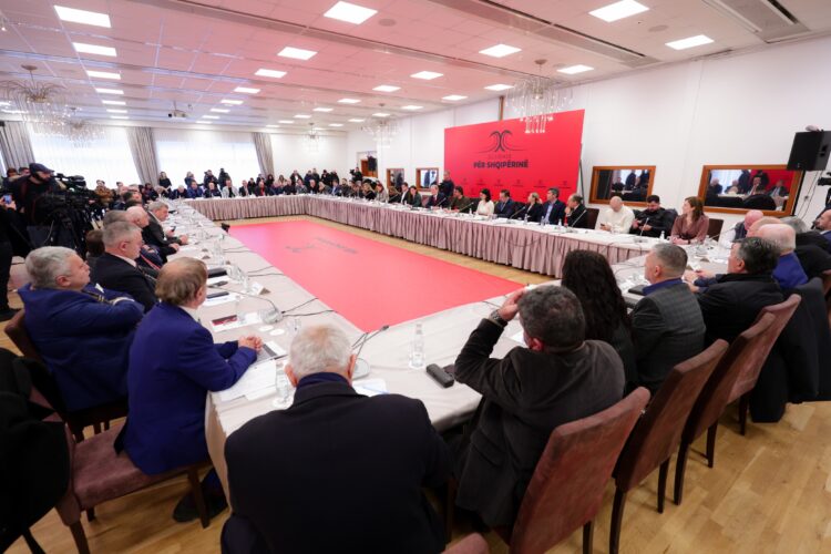 Forumi i zgjeruar i PD, zgjidhja vetëm protestat e vazhdueshme