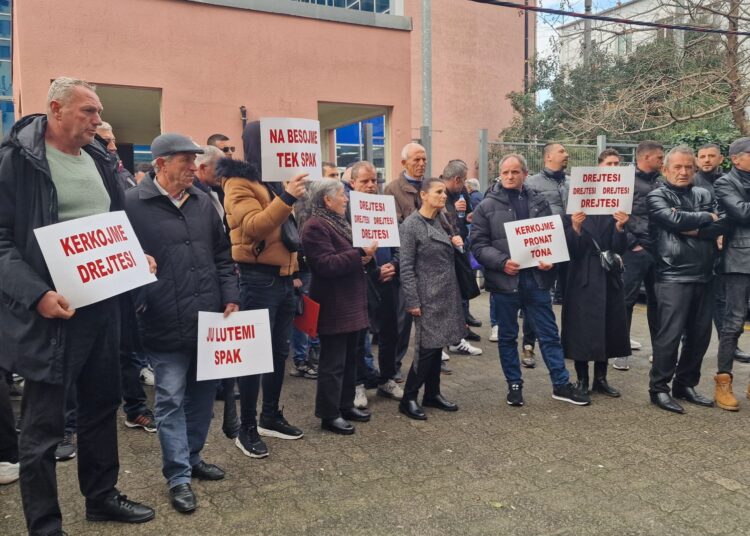 Banorët e Rrjollit në protestë në SPAK, reagon kompania Gener: Projekti në përputhje të plotë me ligjin