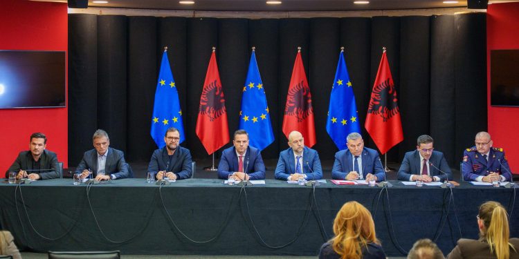 Bllokimi i aksit Librazhd–Prrenjas, ARRSH: Do të ndërtohet rrugë e re alternative