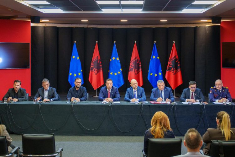 Bllokimi i aksit Librazhd–Prrenjas, ARRSH: Do të ndërtohet rrugë e re alternative