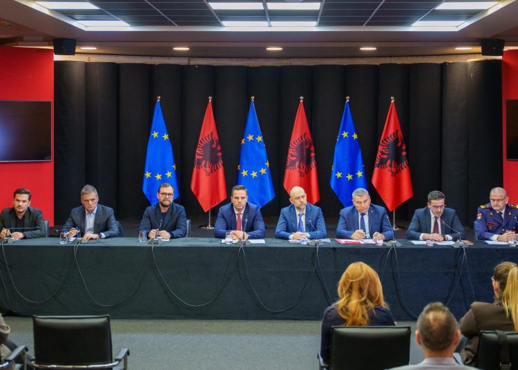 Bllokimi i aksit Librazhd–Prrenjas, ARRSH: Do të ndërtohet rrugë e re alternative