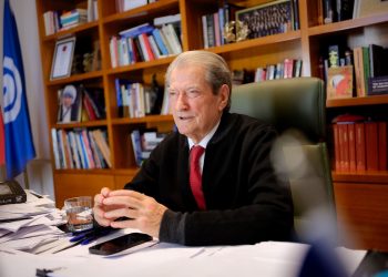 Ikja e Agaçit dhe Bizhgës nga Rama/ Berisha: Minjtë ikin kur mbytet anija