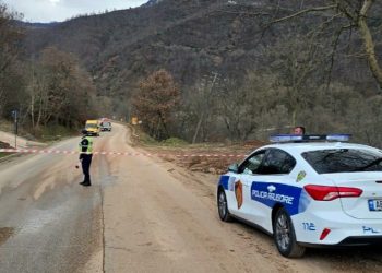 Bllokohet juglindja e vendit, shembet rruga e drejt shembjes edhe ura në Librazhd