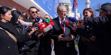 Përfaqësues të 28 partive evropiane në zyrën e Berishës, mision faktmbledhës i PPE