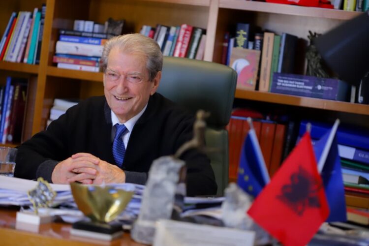 Berisha: Kushtetuesja hodhi poshtë kërkesën e Ramës, moment për të rritur protestën