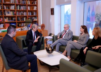 Berisha pret eurodeputetin Gahler: ‘Skandali Balluku’ po përdoret nga Rama kundër integrimit