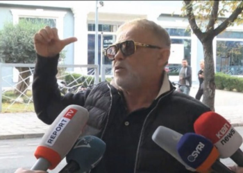 GJKKO çon në shtëpi Xhelal Rrajën, vëllain e  ish deputetit të PS