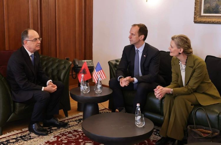 Takim edhe me Presidentin Begaj, theksohet sërish lufta kundër trafikut të drogës
