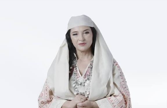 “Diella” padit kryeministrin Edi Rama. Aktorja nuk u pyet për përdorimin e imazhit dhe zërit