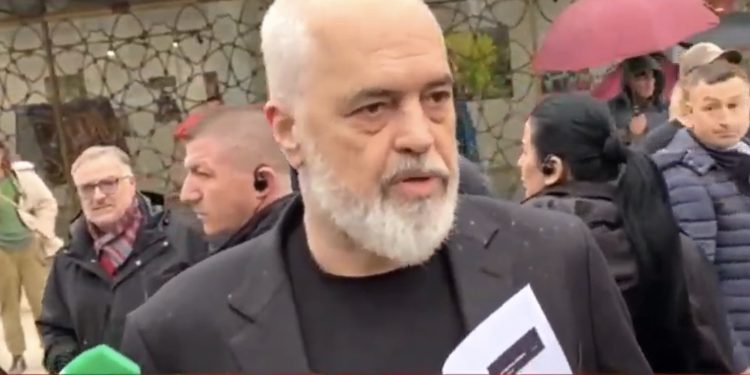 Thirrje “Rama, hajdut”. Protestë dhe tensione në Durrës për projektin TID, Rama: “Prishje do të ketë, projekti nuk ndalet”