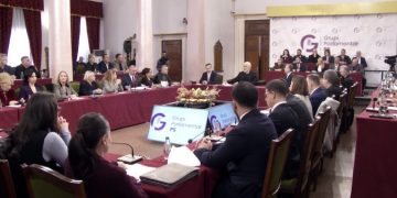 REUTERS/ Rama, masa ligjore që ndalojnë pezullimin e ministrave që hetohen për korrupsion