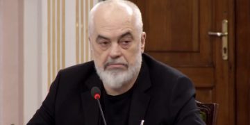 Rama: Balluku dha dorëheqjen 3 herë. Ekzekutivi është pushtet i pavarur 