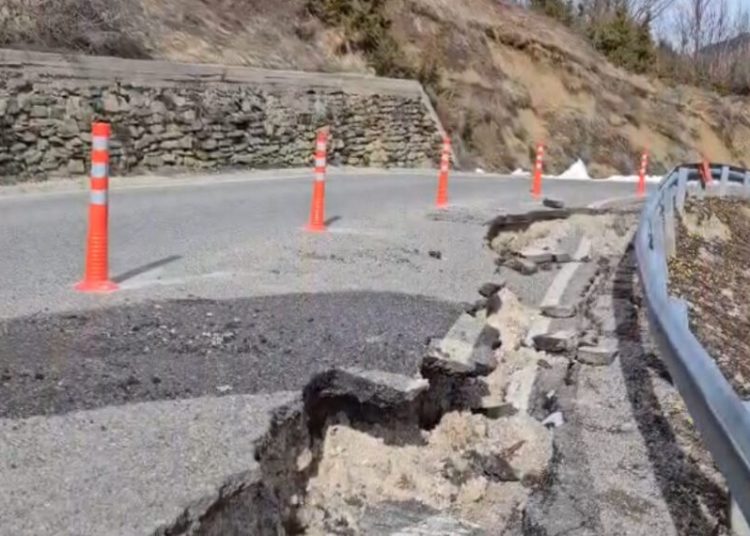 Çarje në aksin Boboshticë–Dardhë, lëvizja kufizohet në një korsi