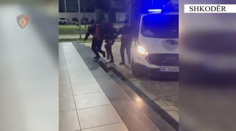 Arrestohet grabitësi 22-vjeçar i bankes së Koplikut