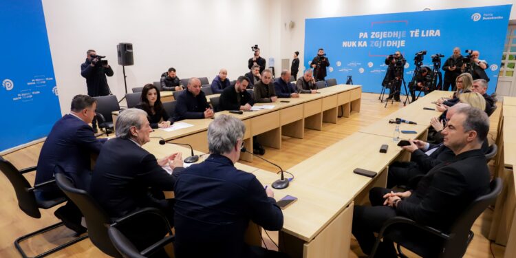 “Po shkojmë drejt ngujimit në bulevard, Europa dhe bota po presin protestën tonë”