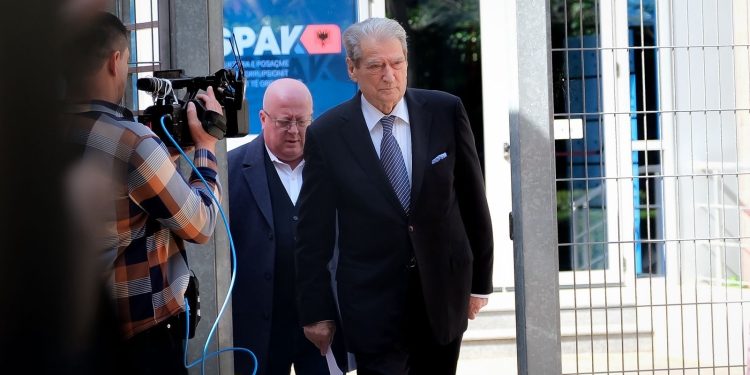 Berisha respekton të hënën e SPAK, tregon një detaj të ri në lidhje me Irenën