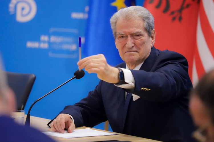 Berisha komenton kreun e ri të policisë:U emërua Skënder Balluku, emër problematik