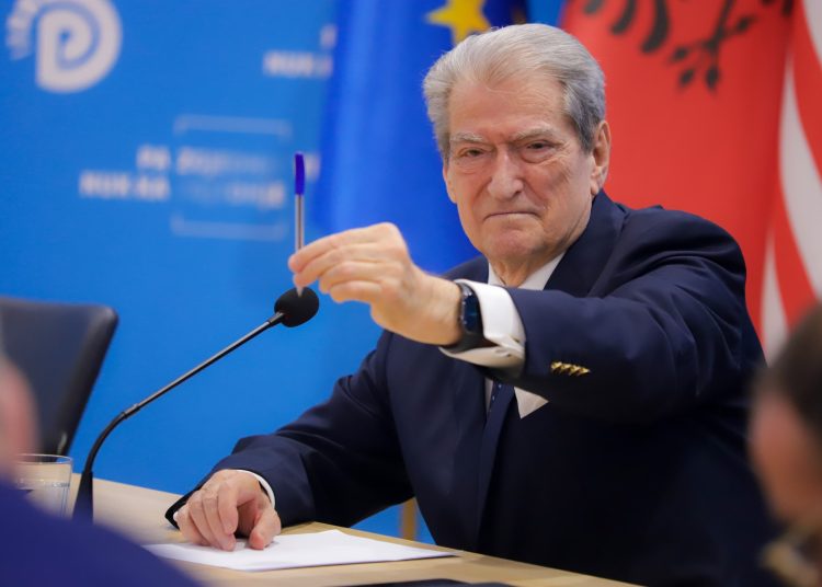 Berisha komenton kreun e ri të policisë:U emërua Skënder Balluku, emër problematik