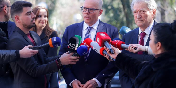 Berisha takon deputetin gjerman Peter Beyer: Opozita, e vendosur për integrimin europian të Shqipërisë