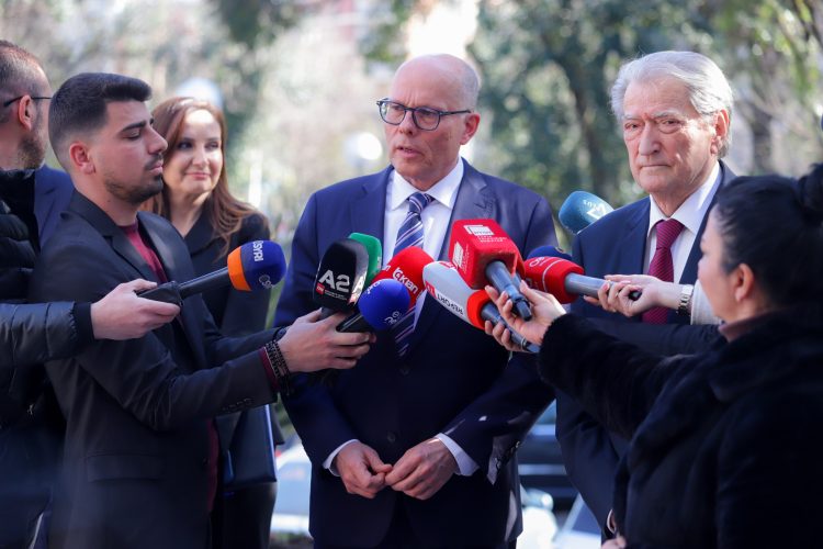 Berisha takon deputetin gjerman Peter Beyer: Opozita, e vendosur për integrimin europian të Shqipërisë