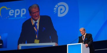 Berisha niset drejt Brukselit në 50 vjetorin e EPP-së, agjendë intensive me liderët europianë