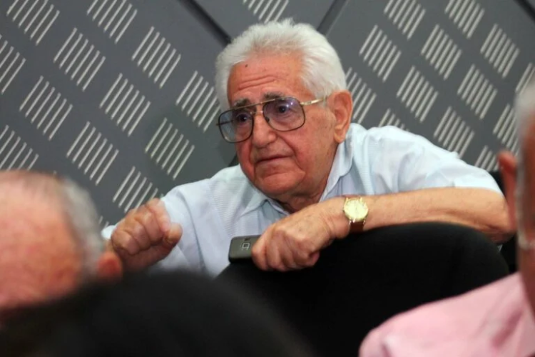 Ndahet nga jeta në moshën 96-vjeçare ish deputeti dhe politikani, Tomor Dosti