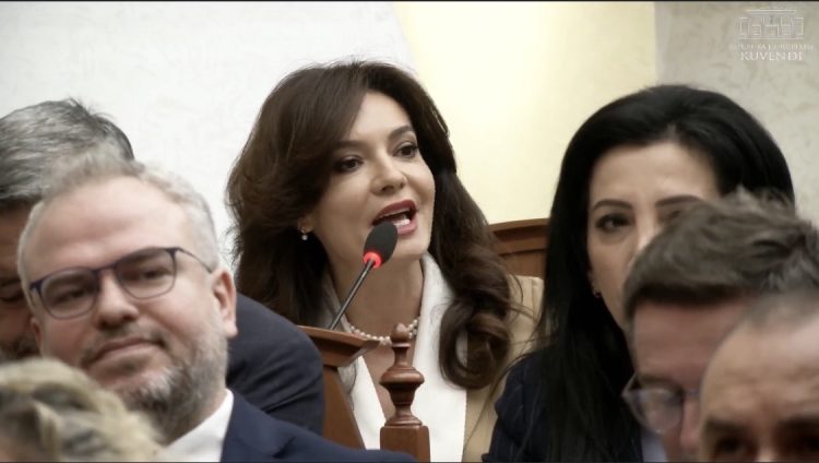 Spiropali: Më vjen keq që largimin tim e paralajmëroi Berisha në Kuvend