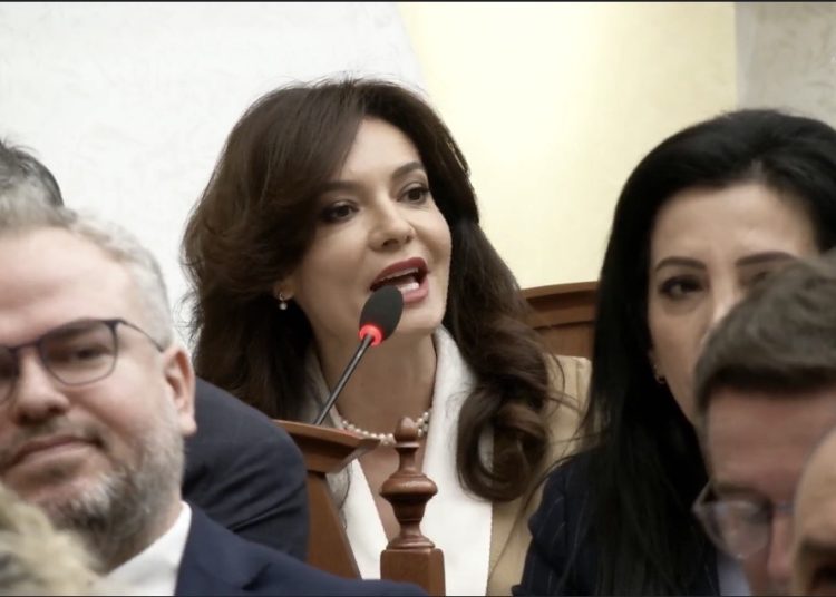 Spiropali: Më vjen keq që largimin tim e paralajmëroi Berisha në Kuvend