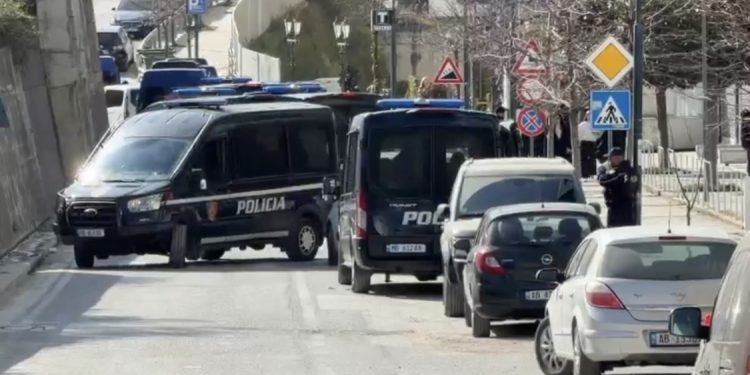 SPAK zbardh vrasjen e Gentian Qarrit në Vlorë, lëshohen 7 urdhër-arreste