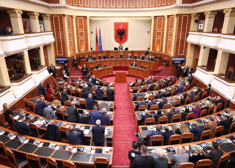 Reagime nga Berlini dhe Londra pas votimit për Ballukun, ndjekja penale në nivelet e larta