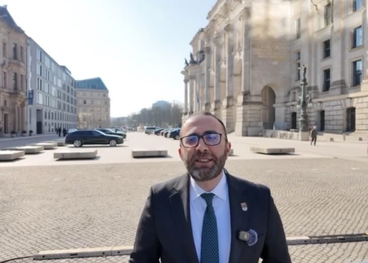 Gazment Bardhi nga Berlini: Shqipërisë i duhet një qeveri për integrimin europian